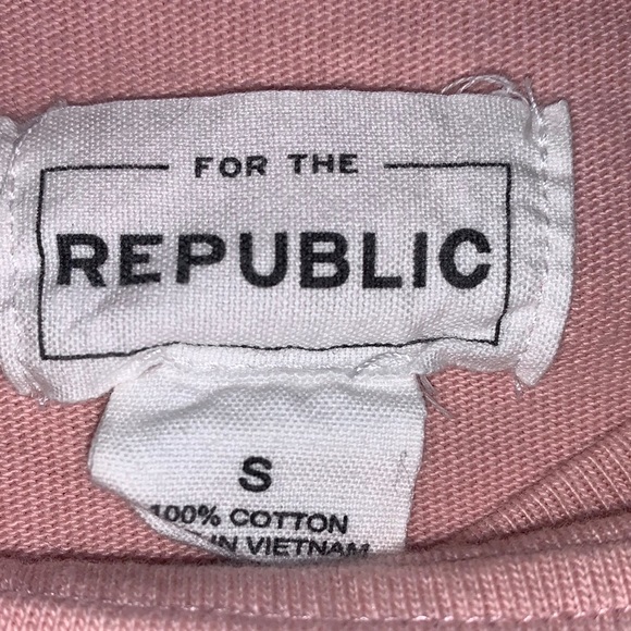 Sweater with Ruffles - Picture 2 of 3